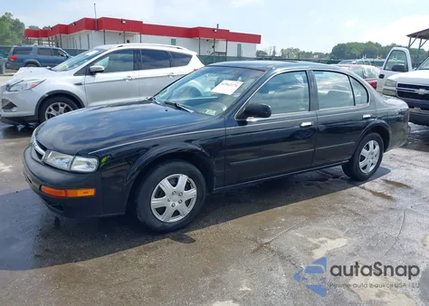 1998 Nissan Maxima Gle/Gxe/Se z USA, uszkodzony, nr VIN JN1CA21D4WT600277